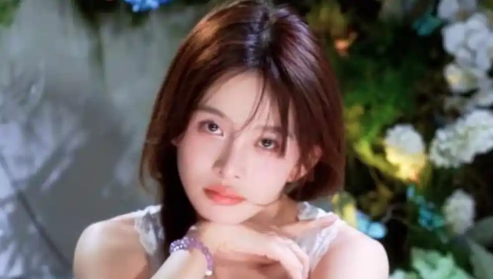 Zhao Yingzi Sparks Debate After Revealing Internal Team Tensions